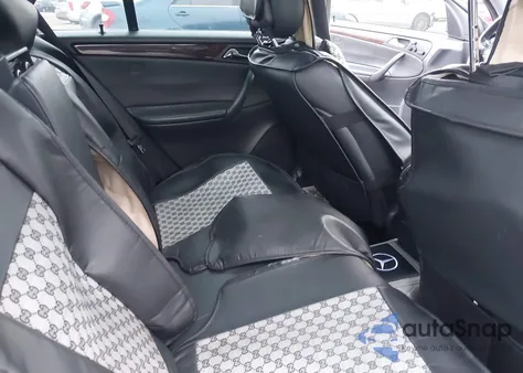 2004 Mercedes-Benz C 320 4Matic из США, поврежденный, VIN WDBRF84J54F448386